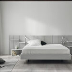 Dormitorio de matrimonio 11a-0004 color gris vista frontal con luz encendida