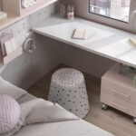 Escritorio de dormitorio con cama simple juvenil 12f-0004 color nevada blanco y rosa vista de detalle