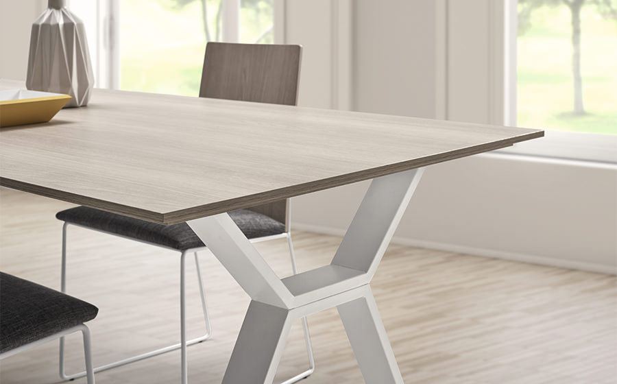 Mesa y sillas de comedor 14b-0027 color blanco y madera vista de detalle