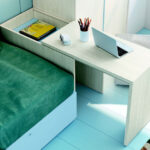 Escritorio de dormitorio infantil 12a-0006 color azul y beige vista de detalle