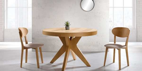 Sillas y mesa de comedor redonda 14f-0012 madera vista ambiente
